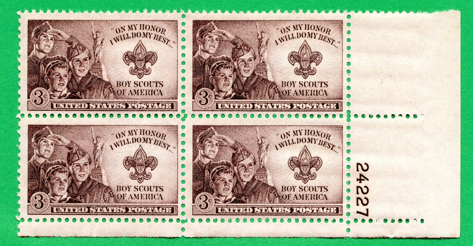 Scott #995 Boy Scouts Plate Block of 4 Stamps MNH P#24227 LR