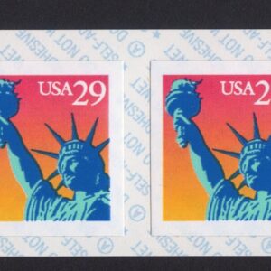 Scott #2599b Statue of Liberty Coil Pair of Stamps - MNH