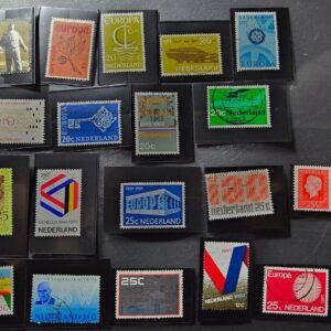 Stamp Netherlands '65-71 #431,438,441,443-4,451-2,454,456,458,460,475,477-83,488