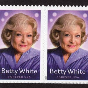 Scott #5976 Betty White Horizontal Pair of Stamps - MNH