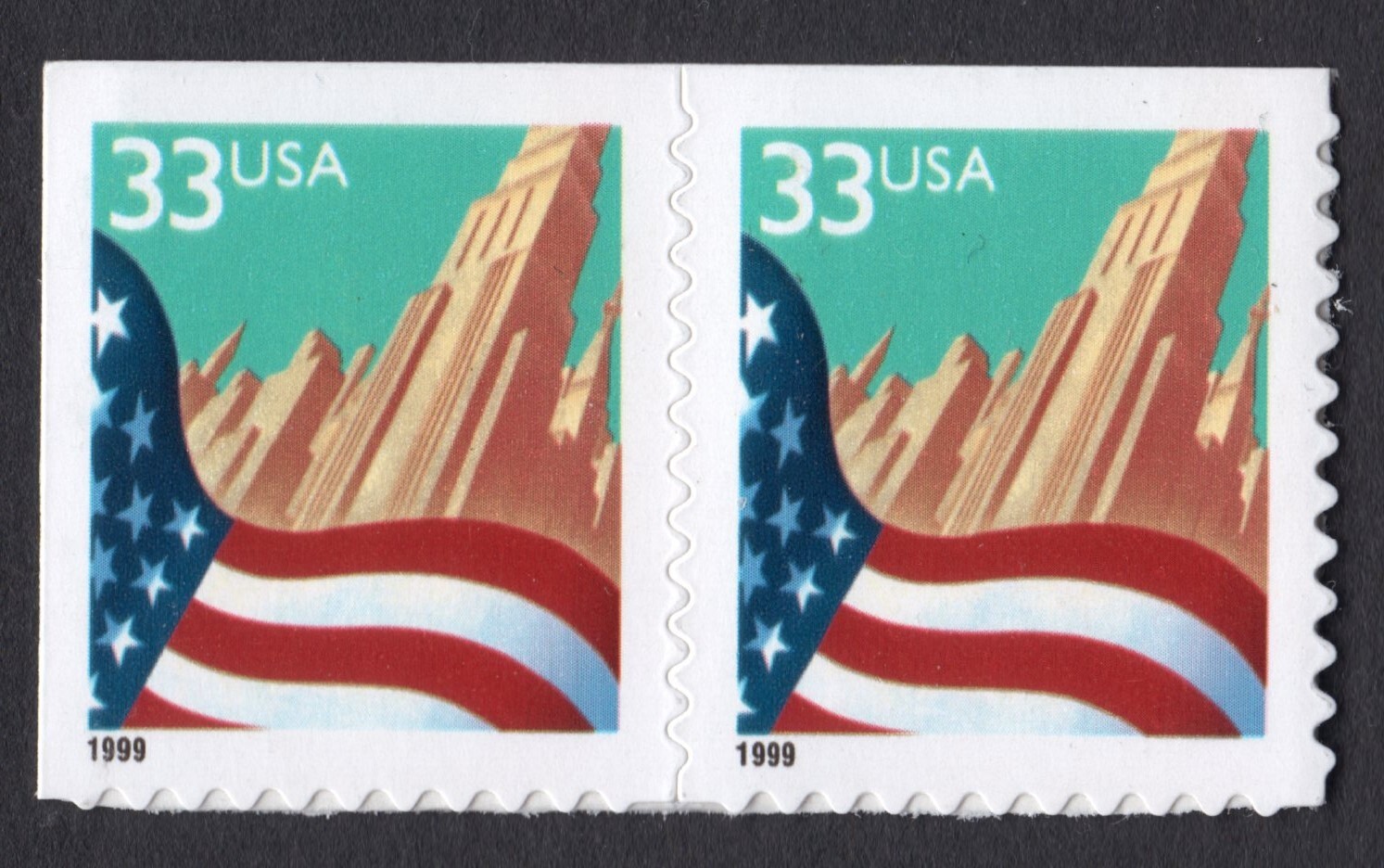 Scott #3278e 33¢ Flag over City Booklet Pair of Stamps - MNH