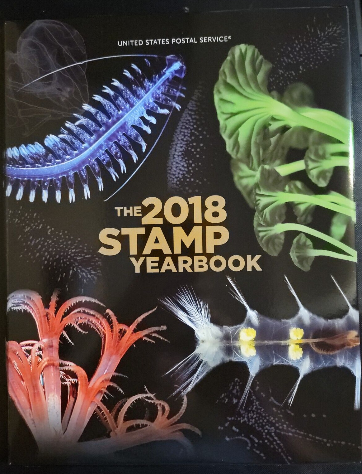 2018 USPS COMMEMORATIVE Yearbook - Stamps Sealed