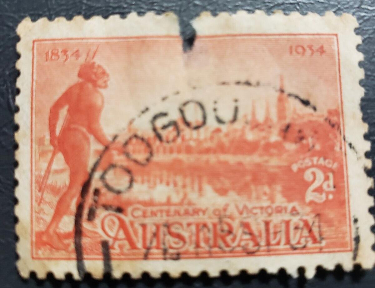 Stamp Australia 1934 Yarra Yarra Tribesman & View of Melbourne A17 #142 used