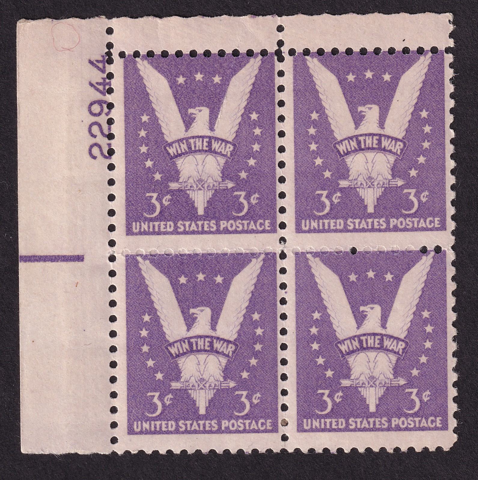 Scott #905 Win the War Plate Block of 4 Stamps - MNH P#22944 UL