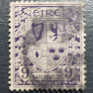 Stamp Europe Ireland 1922 Coat of Arms A3 sc# 74 9p violet