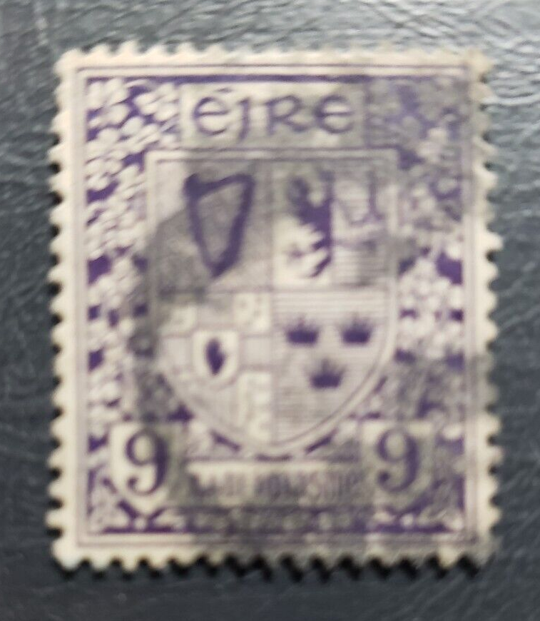 Stamp Europe Ireland 1922 Coat of Arms A3 sc# 74 9p violet