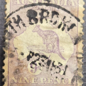 Stamp Australia 1913 Kangaroo & Map A1 #9 used